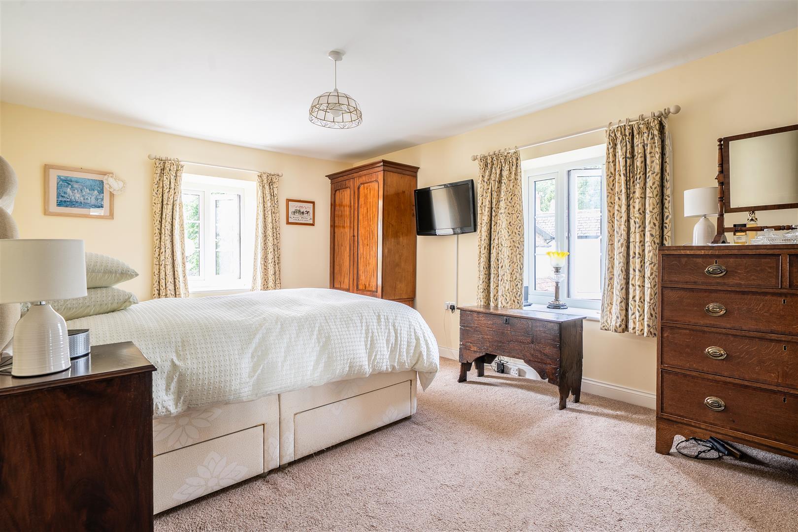 Property Image 05f15f27-d226-4270-9f28-409766ecb629