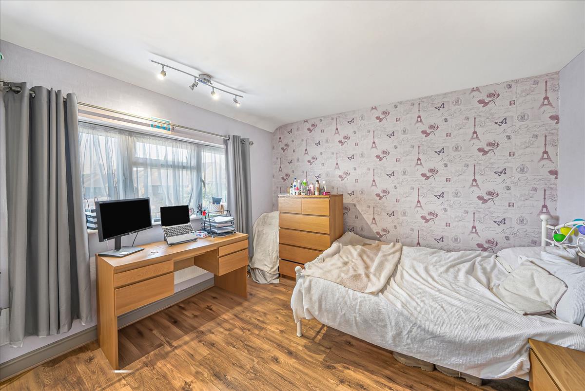Property Image 05f62183-0764-4f60-a700-1fb2b0ba7ff9