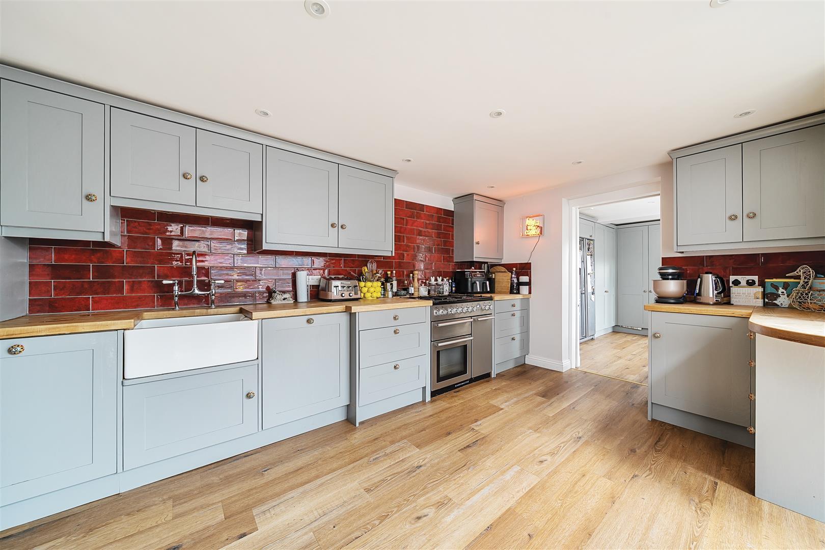 Property Image 05fc5402-4e03-4fde-a81e-143b13f11f8f