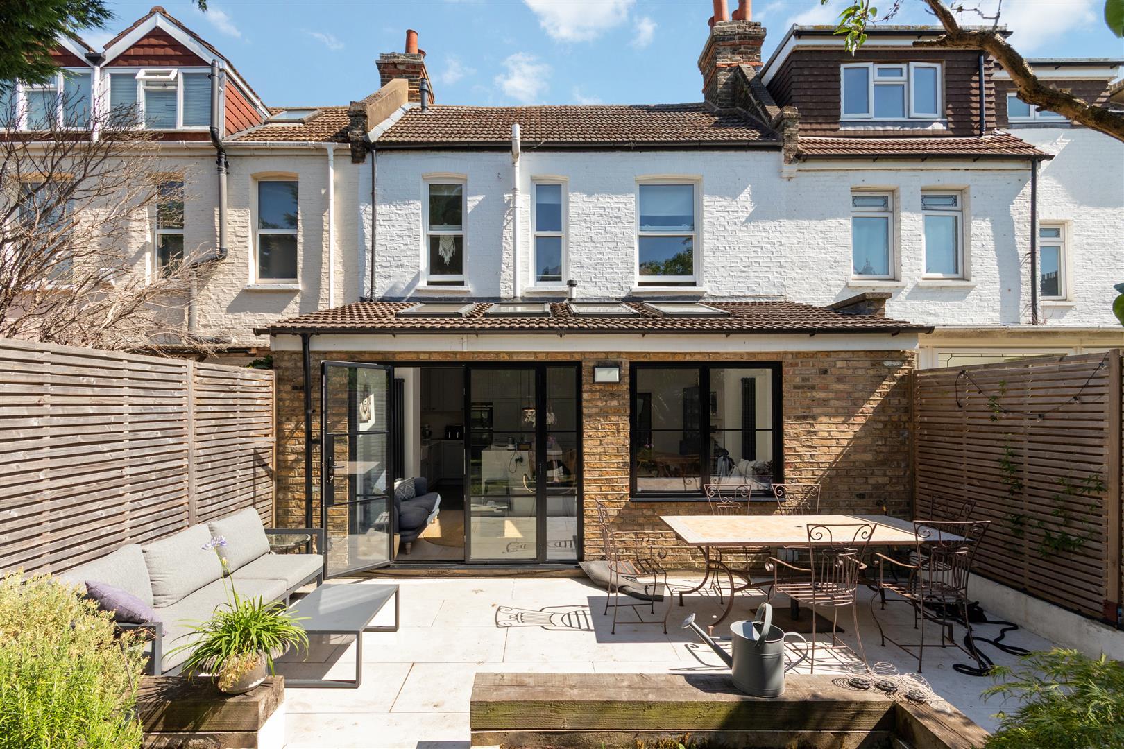 Property Image 0601cfbf-0279-43d6-b9c8-66d39f35478f