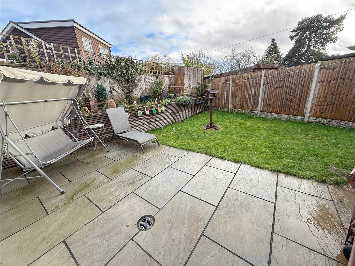Property Image 06052960-7e32-48a7-815e-3ef7a542066b