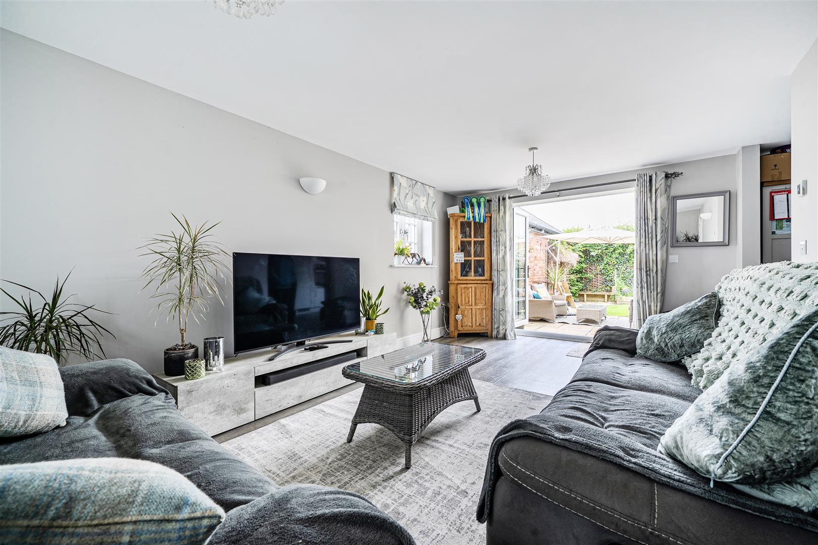 Property Image 060be292-3bb2-429e-81a3-89dd7f25fed5