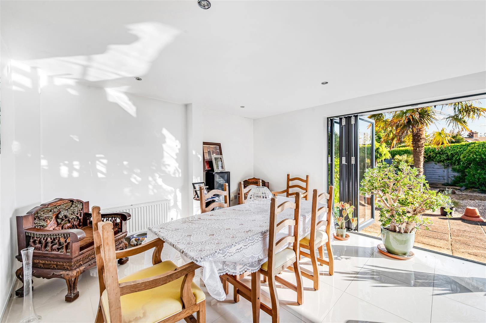 Property Image 060d8b80-7c40-4cd1-8963-cc5d94aec2a0