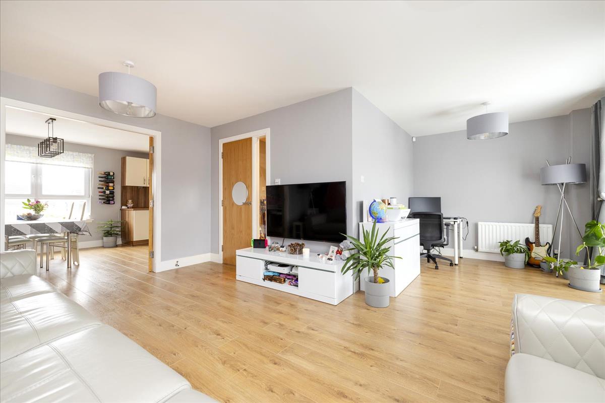 Property Image 062393d5-b089-40d9-a9d6-5dd41be2a577