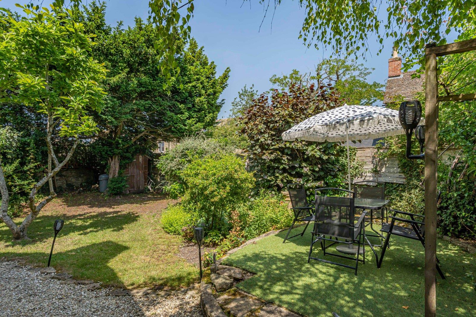 Property Image 062b958a-dda5-493e-a573-7e63a0c2b12e