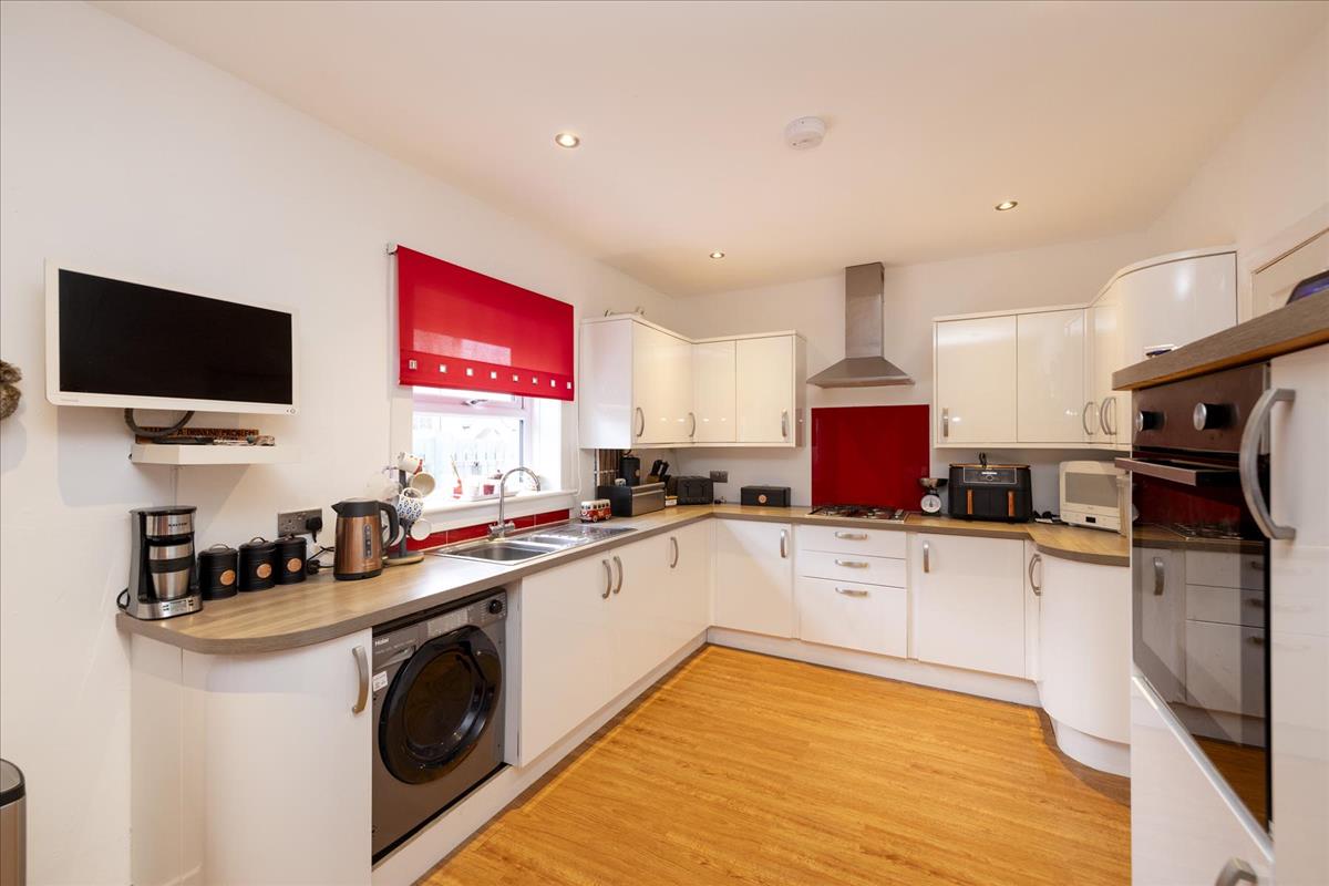 Property Image 06467646-77a5-421a-9ed2-827ee1644c00