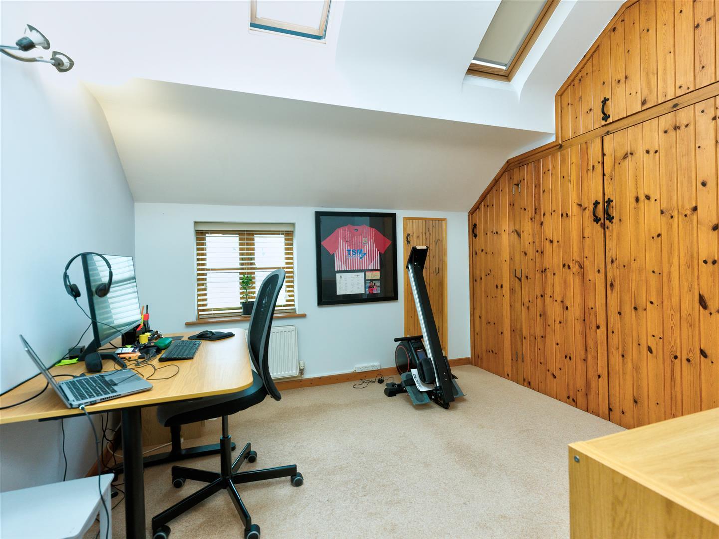 Property Image 06545115-d20d-48bc-b6e3-d585e41f69b7