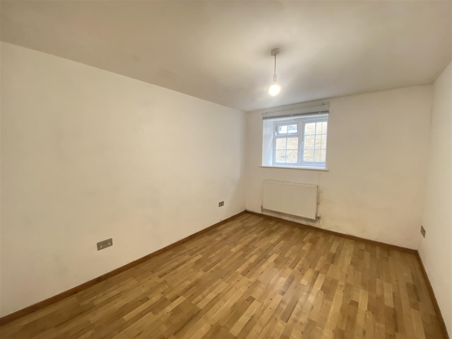 Property Image 06565043-7276-41b8-ab4b-90411f7aea96