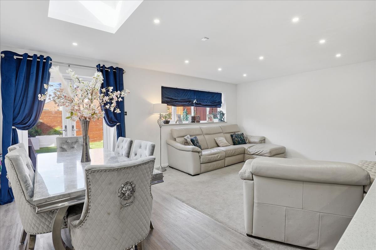Property Image 065cd1e3-de04-49ed-8b38-41ade6095373