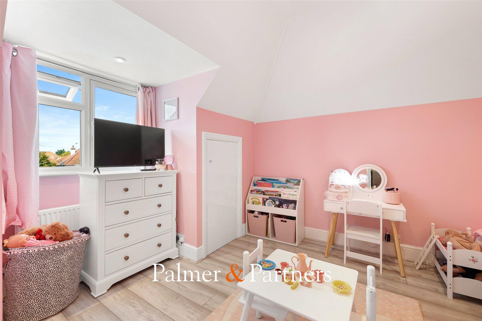 Property Image 06624288-0d6d-4d84-8362-b34b285c9d4b