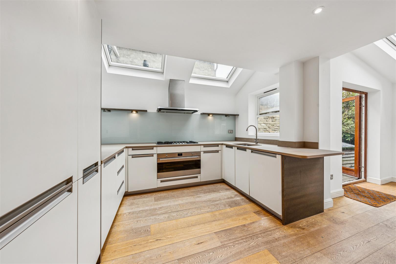 Property Image 0670ec02-8b17-4f04-87fa-de5851b1f358