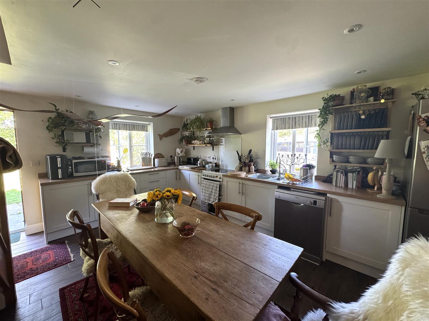 Property Image 067327af-fe5c-4f04-85c8-46c0e80abfcb