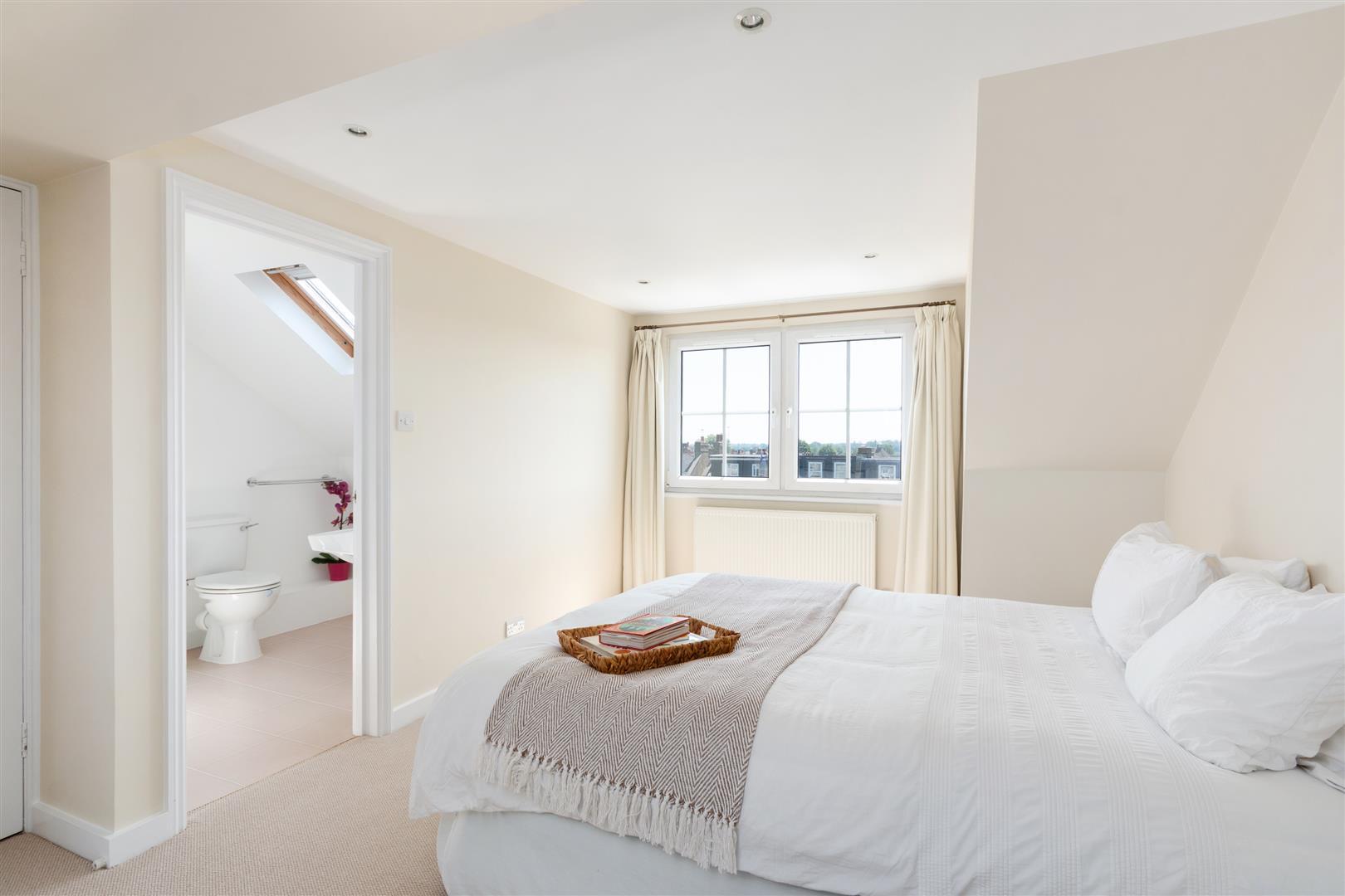 Property Image 068d025a-b69c-4a13-919f-4b29cc596fe6