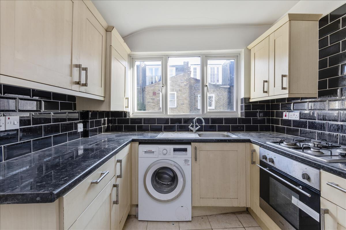 Property Image 0695f76a-8a85-4759-bede-3592075b617c