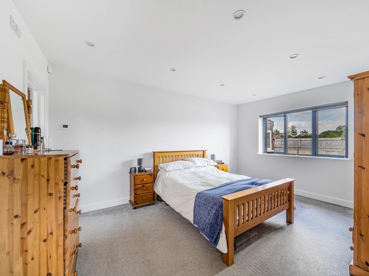 Property Image 069fd541-28ab-42c9-ab36-aa0233625d1f