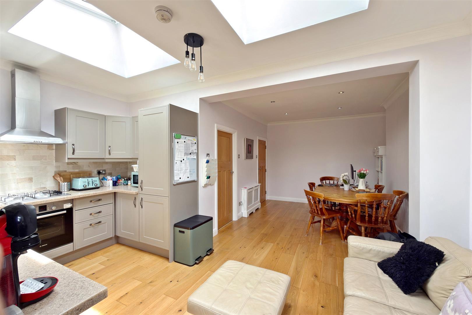 Property Image 06a500bb-c978-47ca-9fcd-fedcc38b082a