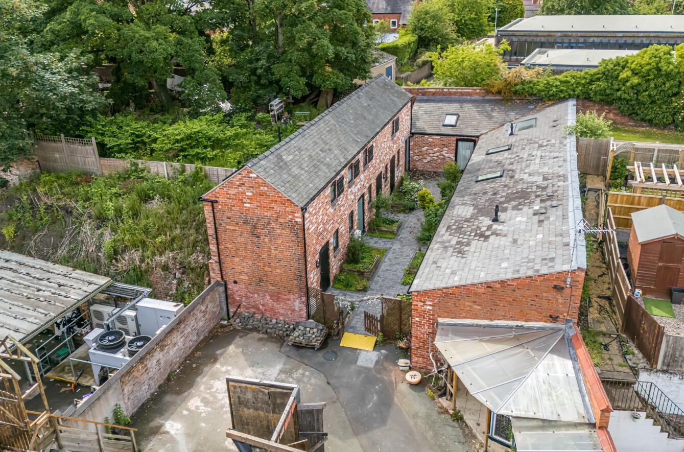 Property Image 06a7b1b8-dcb3-47d2-8459-d812c3575cbd