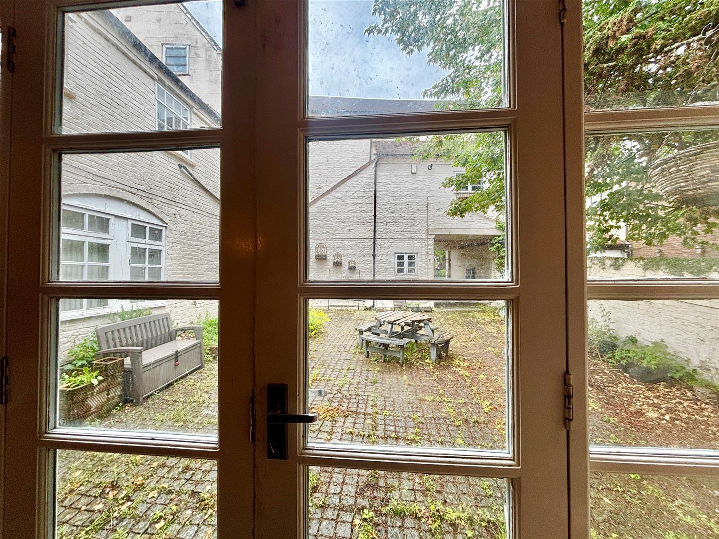 Image 12