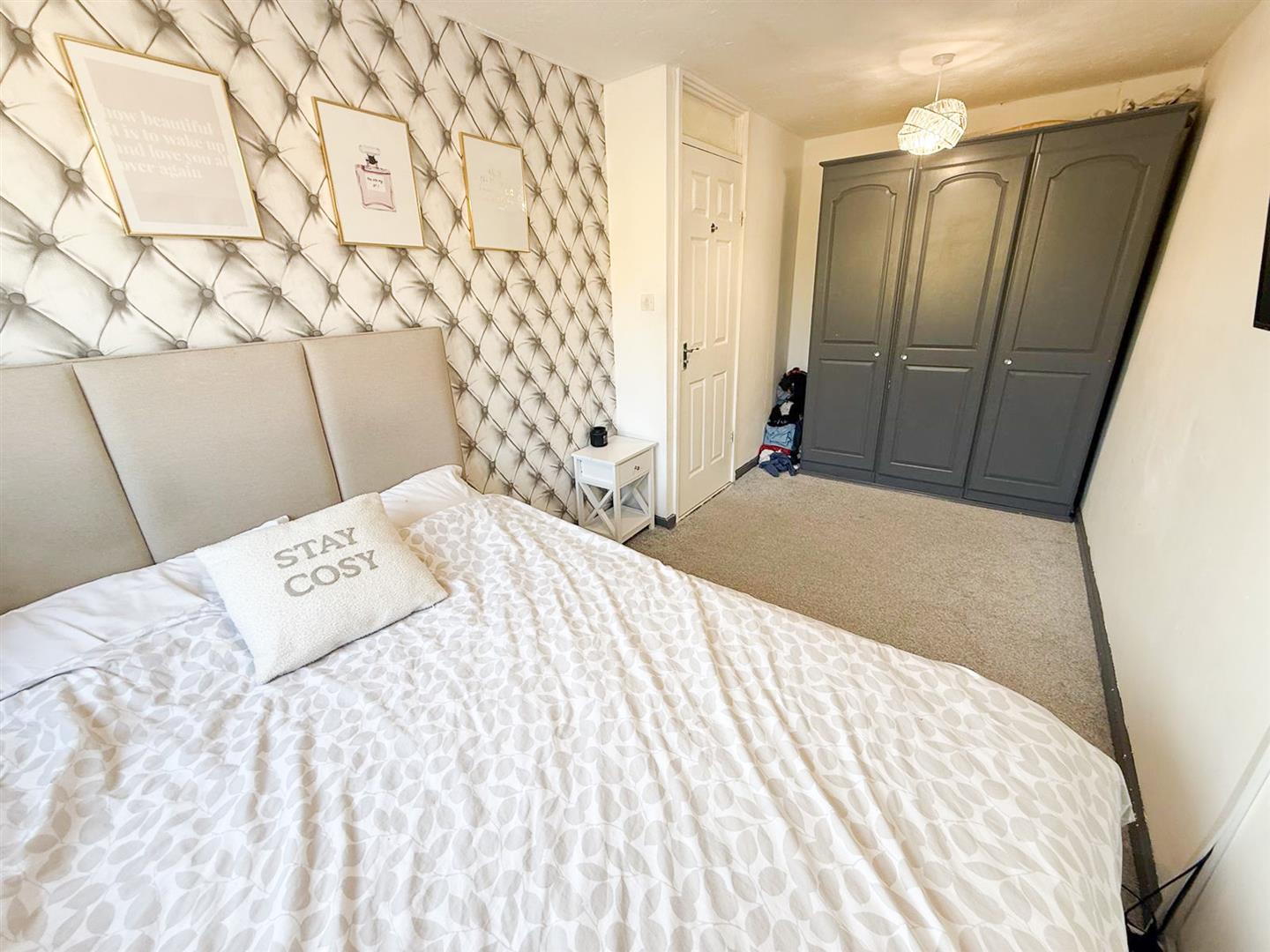 Property Image 06bdbae8-430e-4174-b522-f3d4dff45f6f