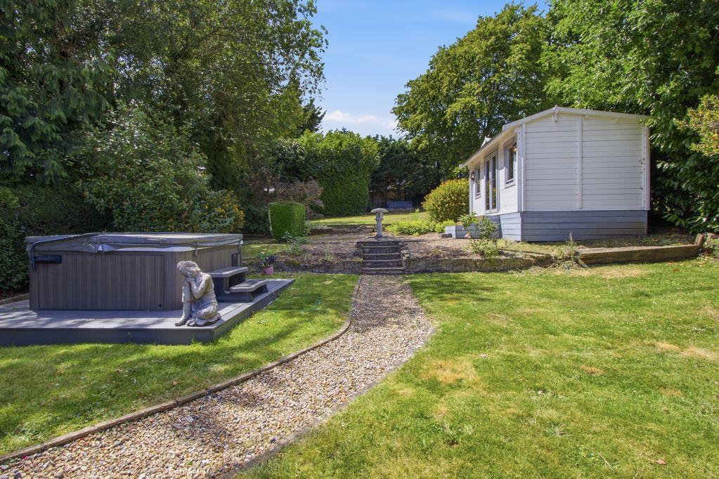 Property Image 06c6d824-35b1-4256-a459-45282c98dbf0