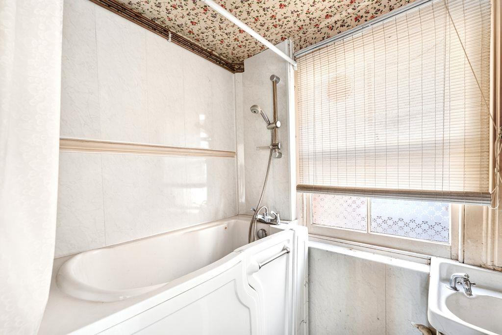 Property Image 06ccf052-f0e1-42cd-ac53-b65142ea3c2f
