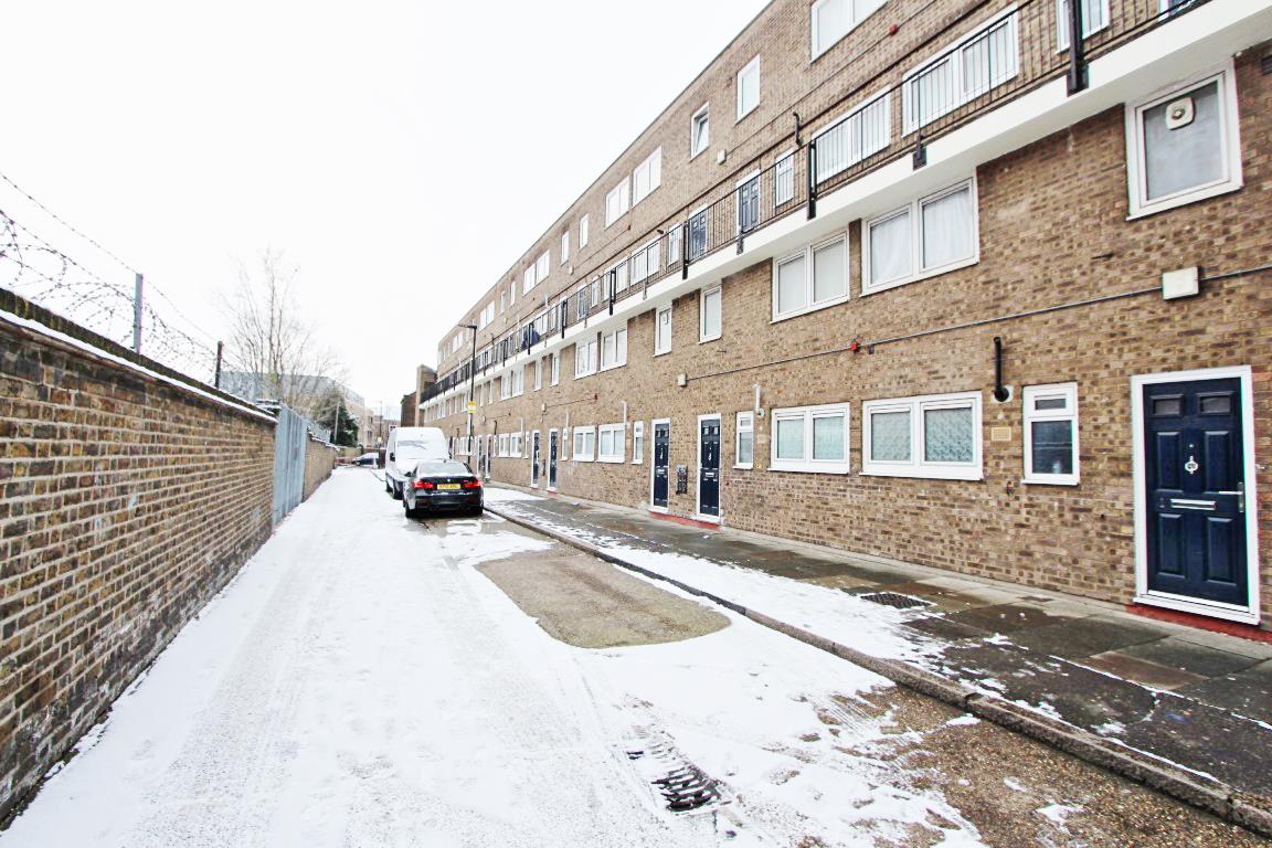 Property Image 06d5c8c3-c394-4efb-a9ef-3b48ab130569