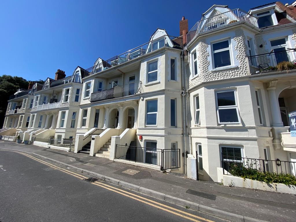 Property Image 06e3adbb-60d8-4041-90aa-2592ed39322f