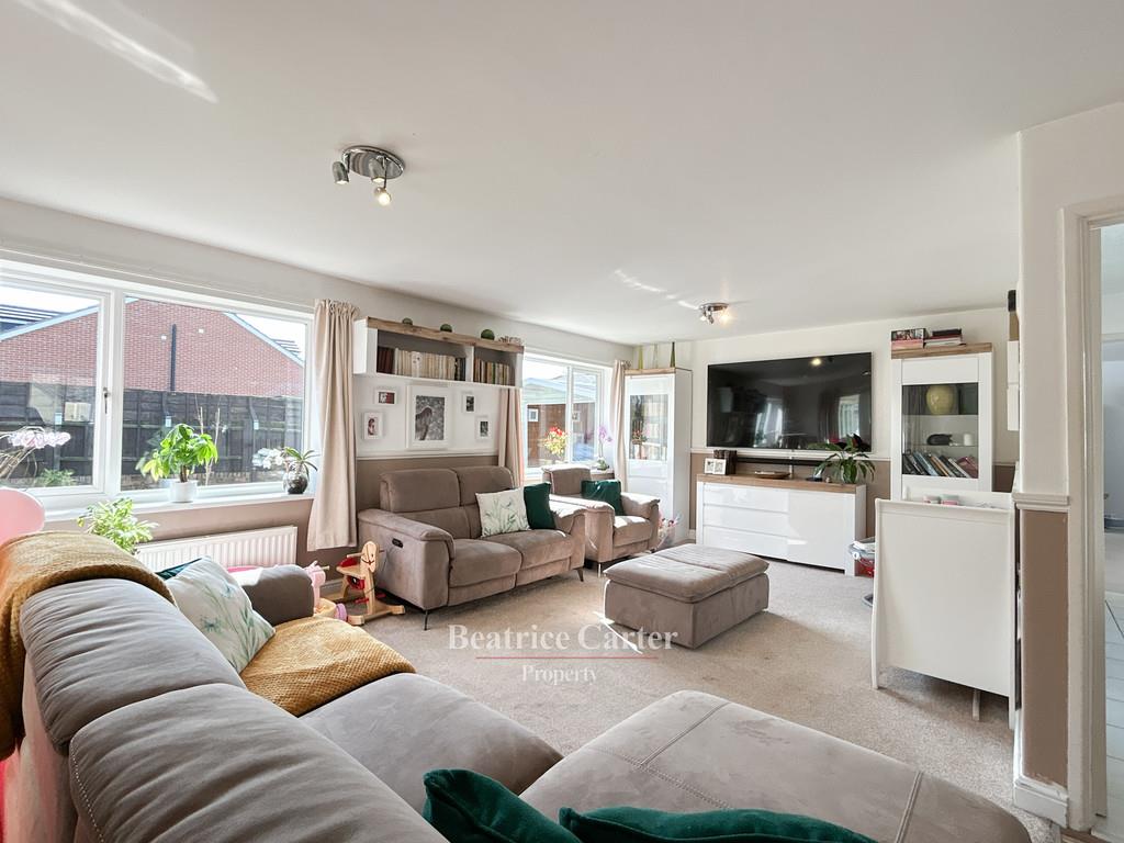 Property Image 0707efff-df55-4aeb-ab83-76a2be051c2c