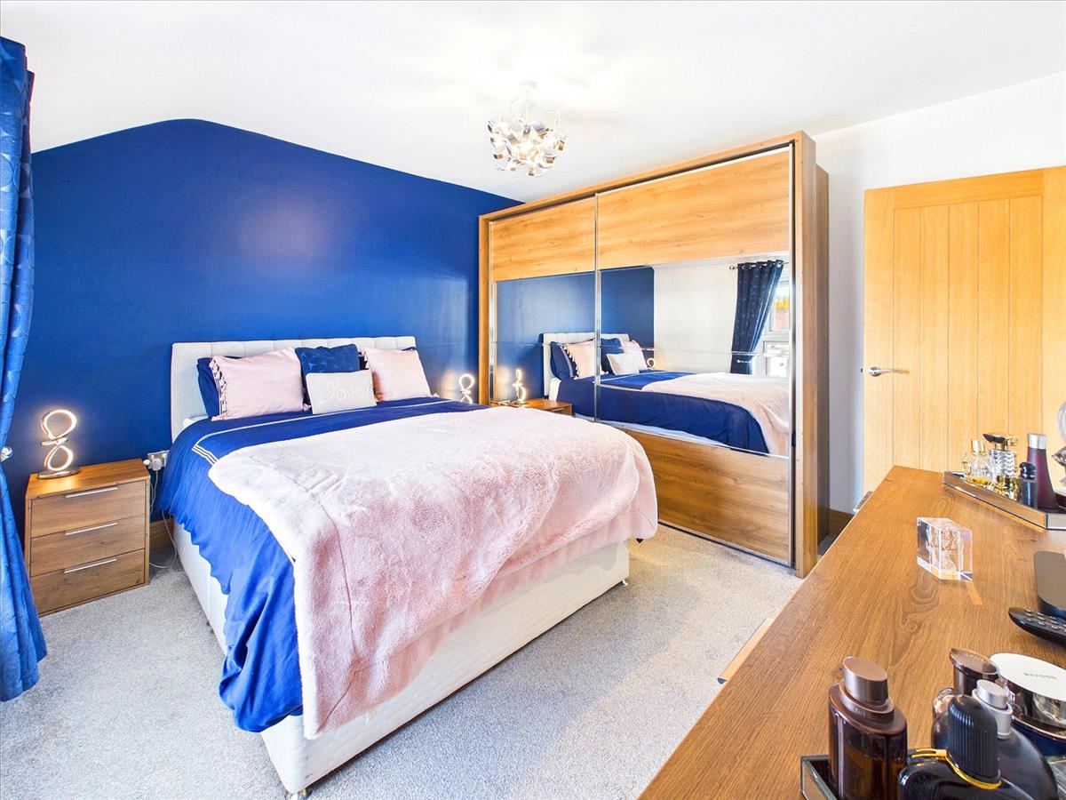 Property Image 070d2224-61f9-4b9a-b0e4-b2aa15e53ef3
