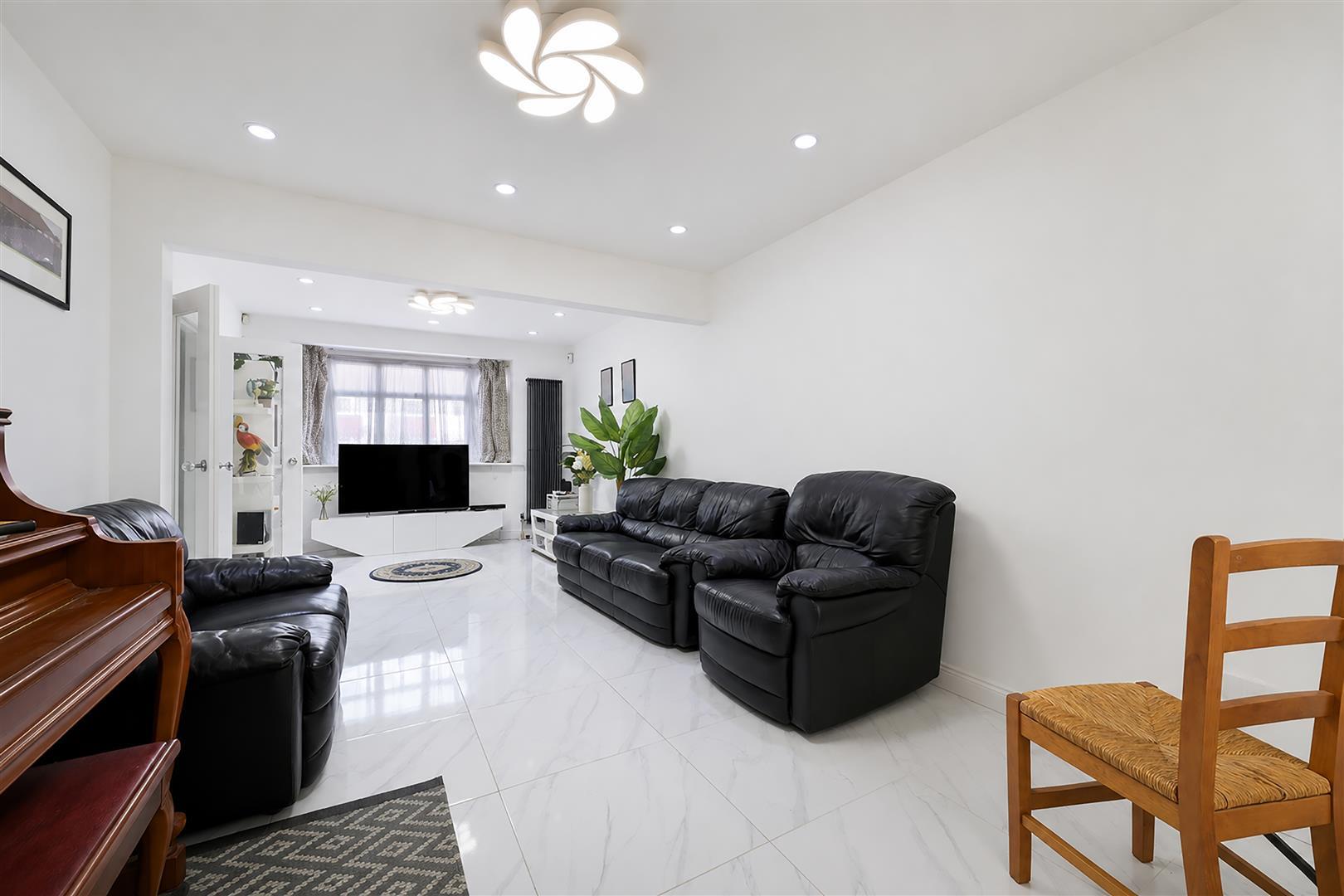 Property Image 070db606-8e4c-475d-88a6-461f4928fc96