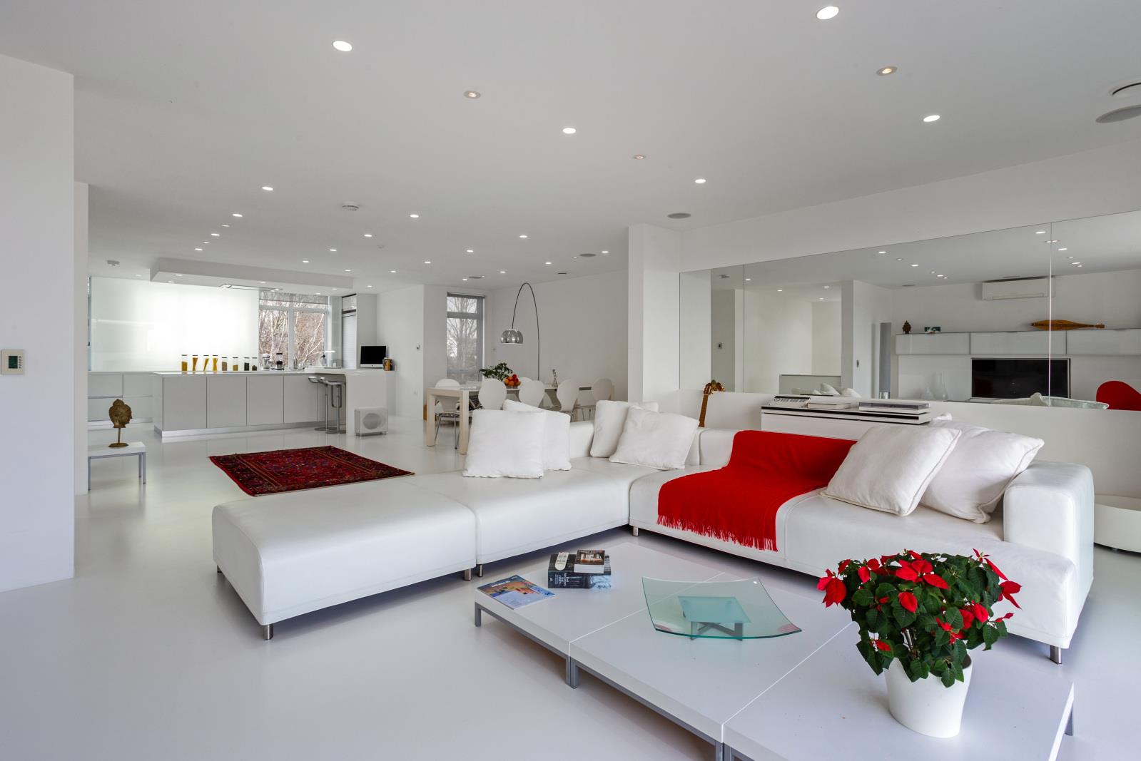 Property Image 071459ba-d974-4412-bddf-d00e5e2e27a8