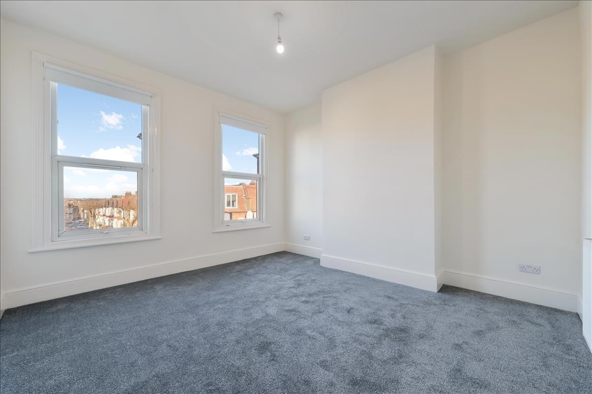 Property Image 071f4181-bb3a-42a5-b49d-b2ddafaa171f