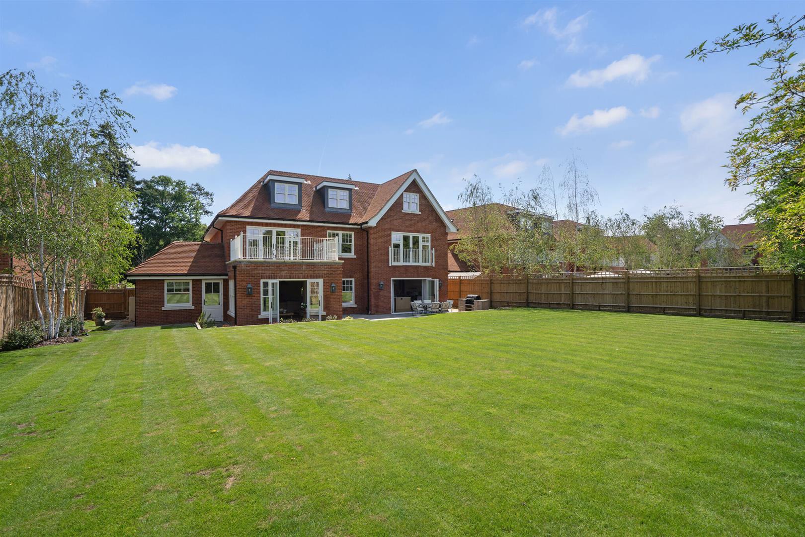 Property Image 0742c323-03b8-49b8-bc9b-8dc05c2c3082