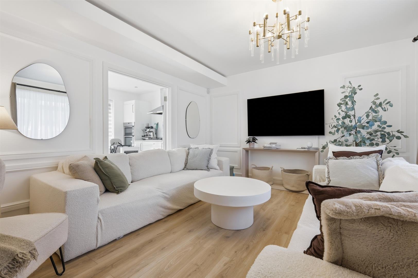 Property Image 074404b4-6b8e-48a0-8228-261a9ccda78e
