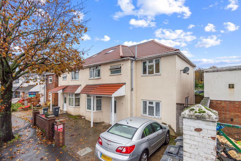 Property Image 07506c9a-a4c7-489f-8ea8-8a1983991a14