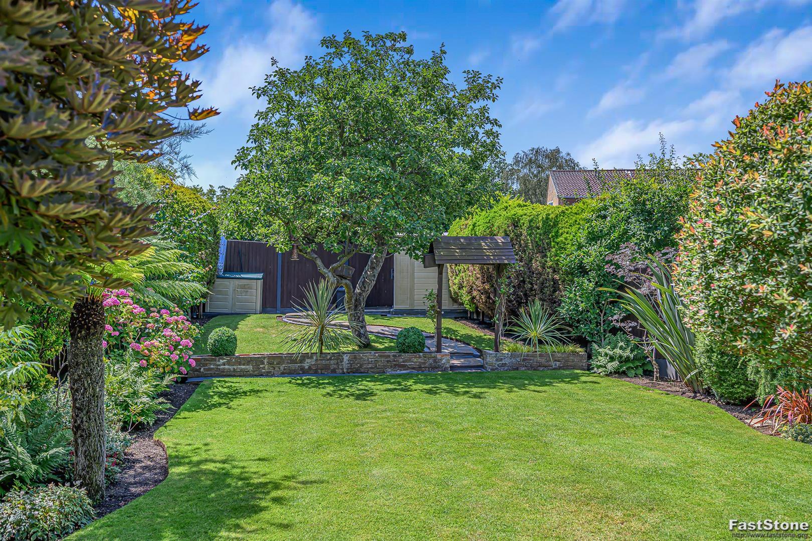 Property Image 075e61d1-e302-4444-b90e-ec734a23a97e