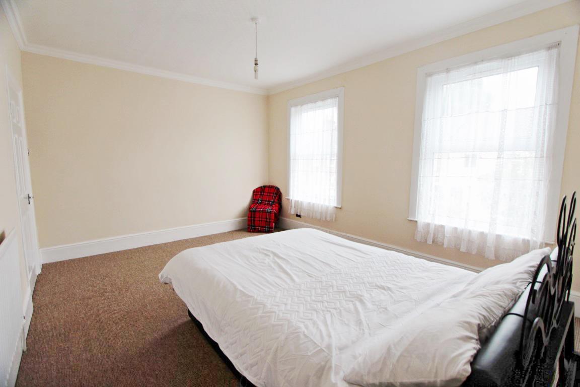 Property Image 075ec5d6-f800-4870-a90f-7ca686140486