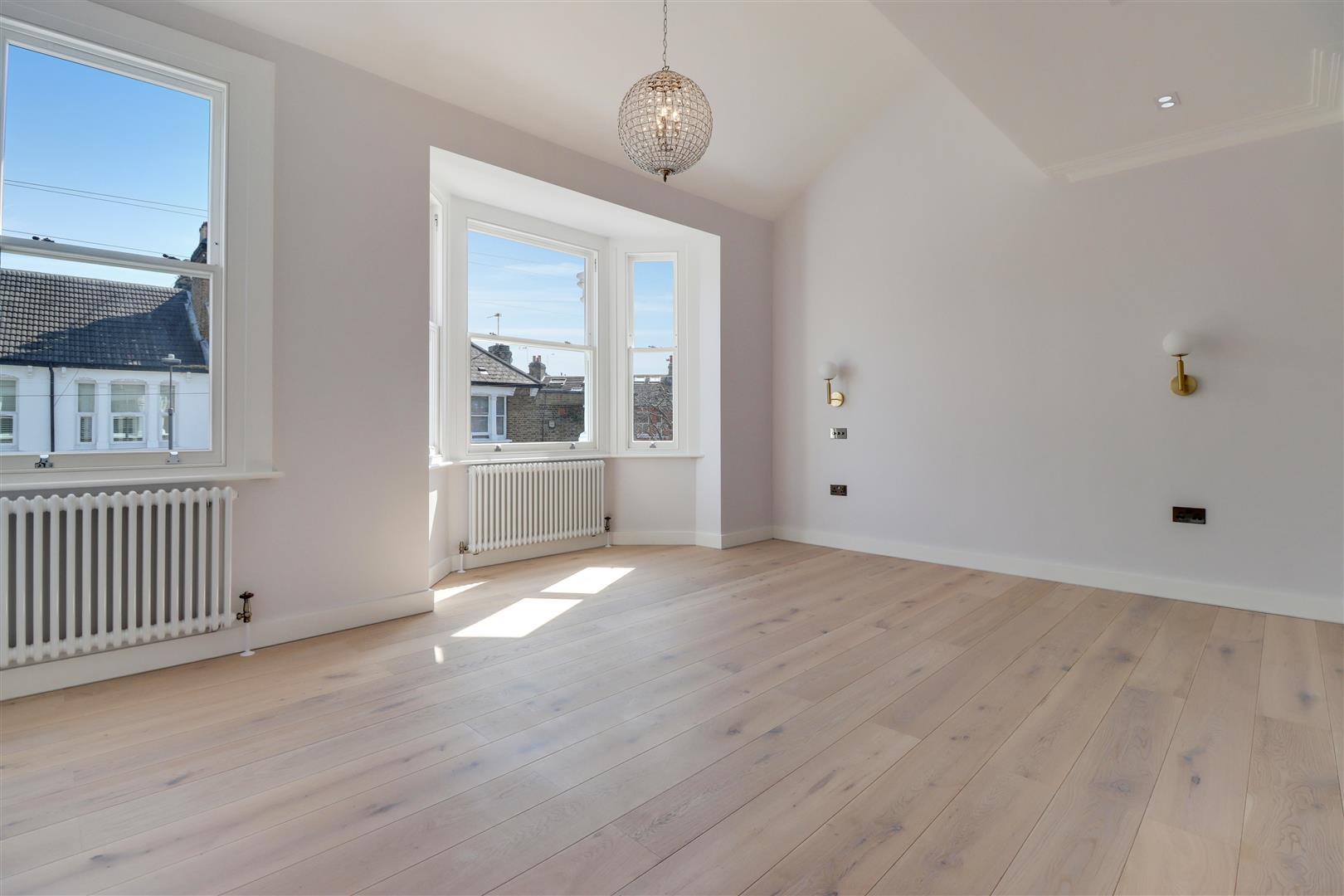 Property Image 075f45b5-e795-42bb-b62d-1b77b0d8a8bc