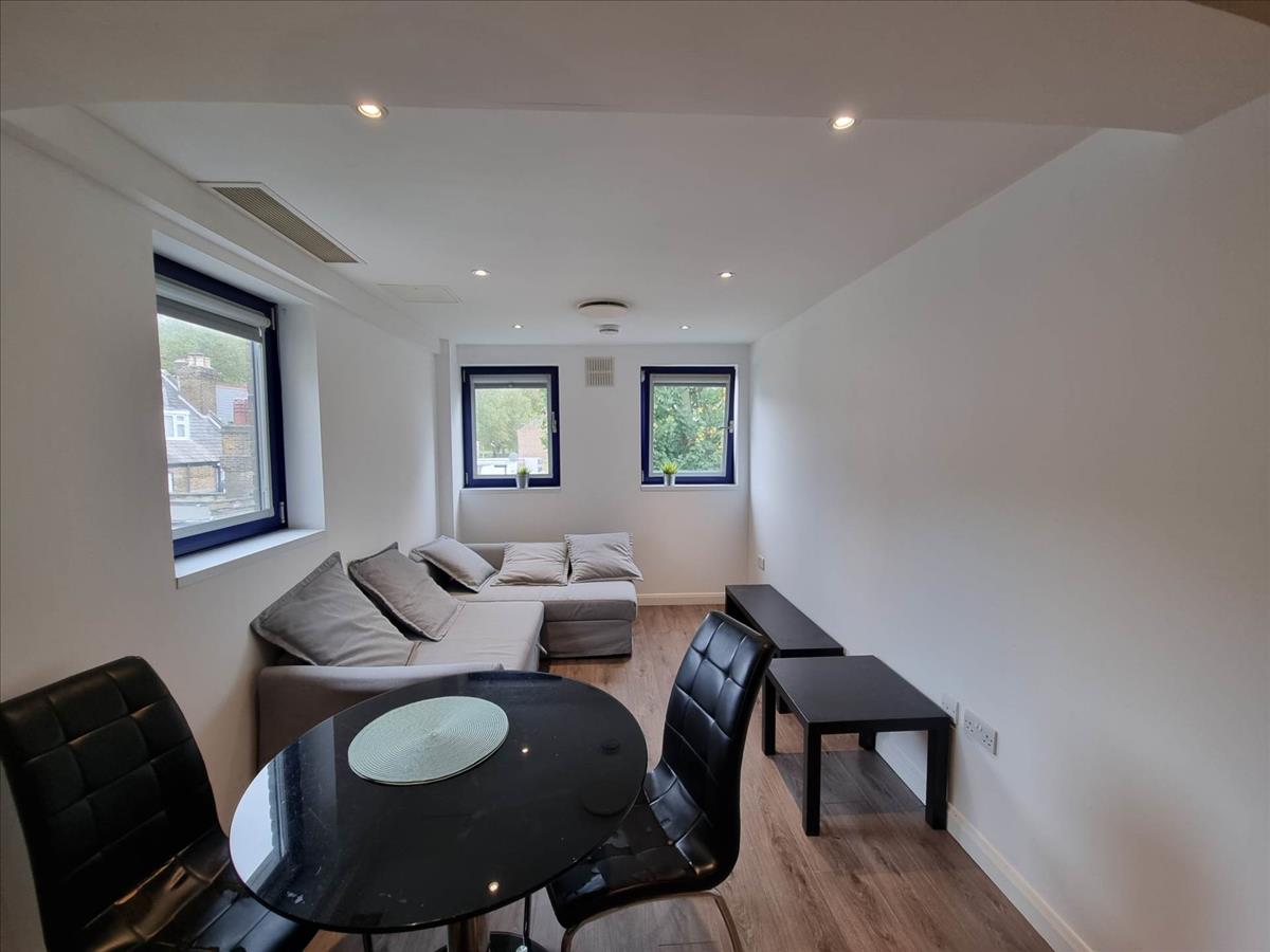 Property Image 07683c79-3437-4a50-a95e-9b36d666071a