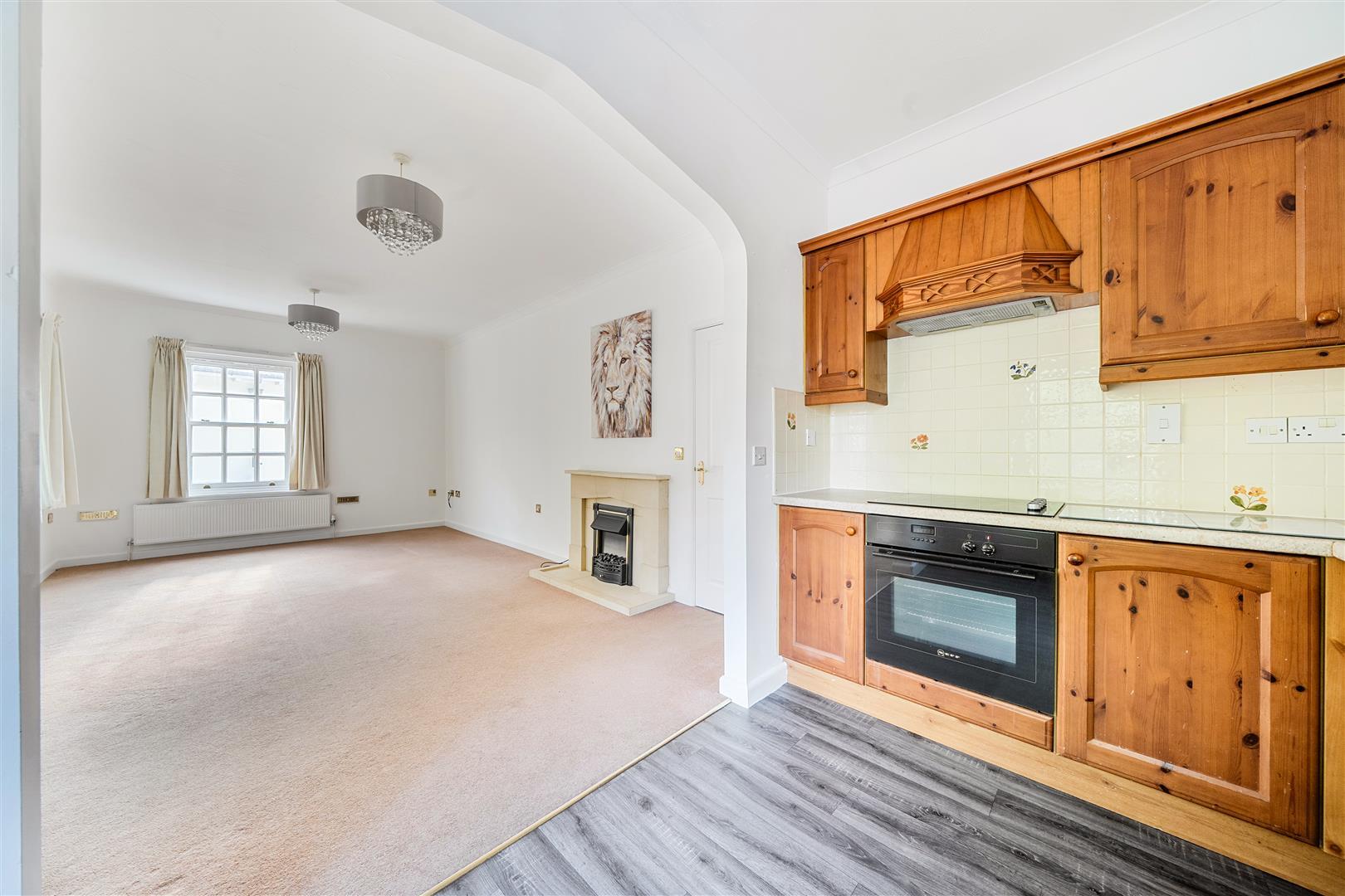 Property Image 076e8251-6ce7-45dc-8862-afbe427fdedd