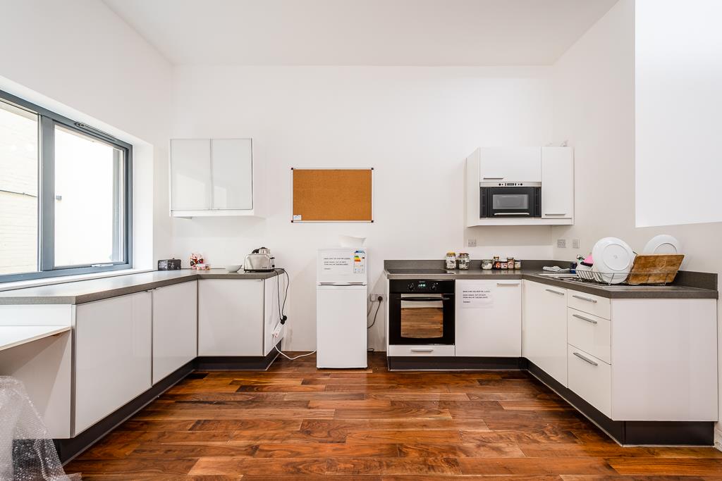 Property Image 077b32bc-33f4-46a7-9937-6c2e747c6c49