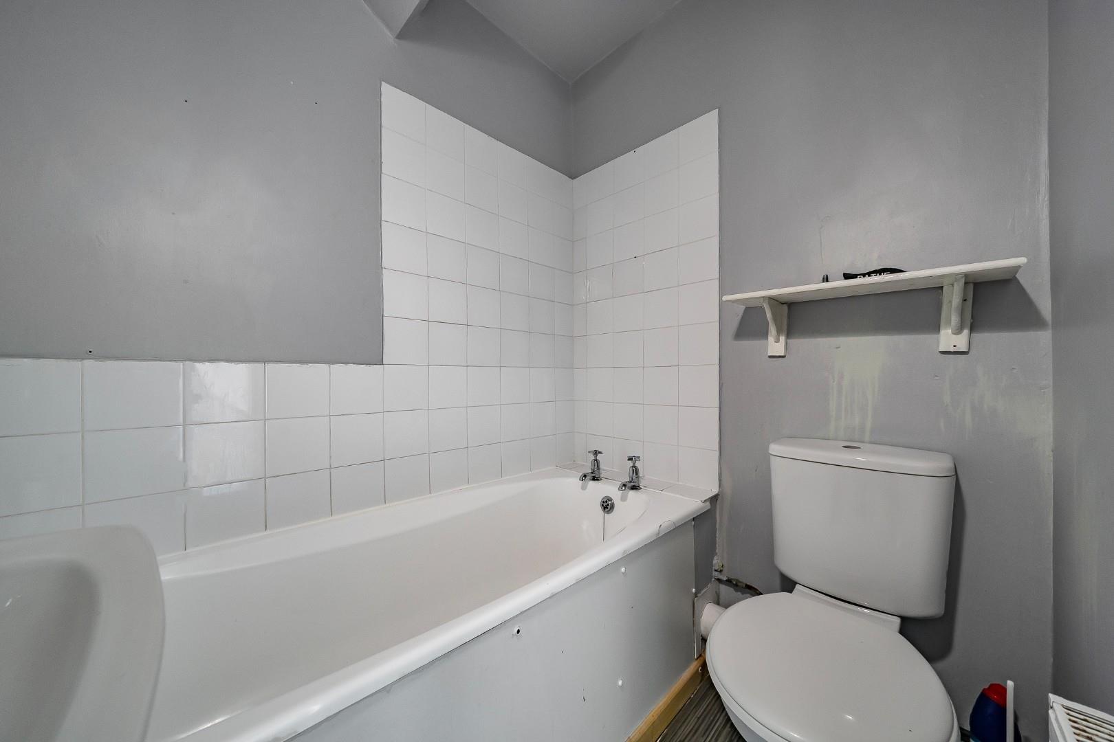 Property Image 078345e8-2ece-4911-a895-bf789934056d