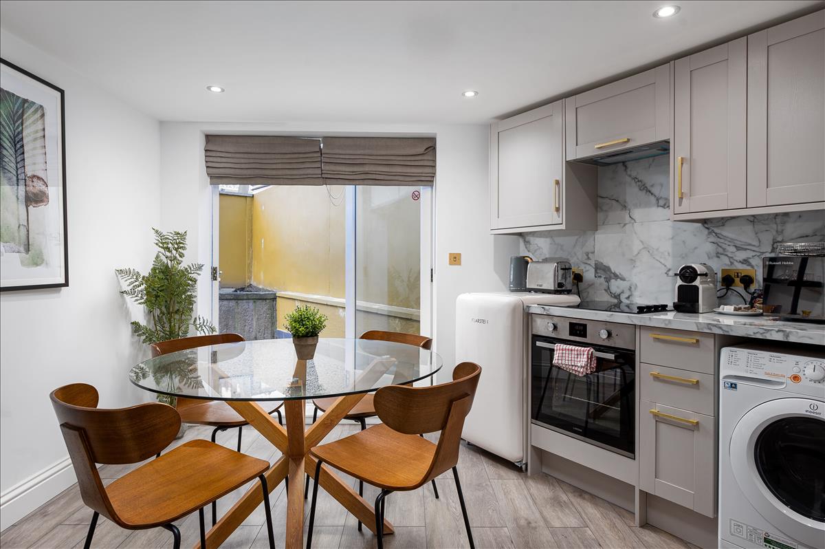 Property Image 0792c51a-7f65-4294-81e7-29ee02b8c872