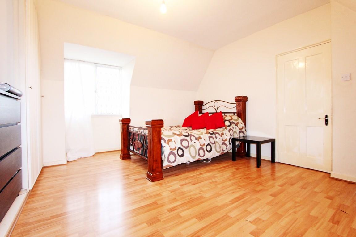 Property Image 079533ff-2aa0-4113-b8cc-8d1a7e76f8e0