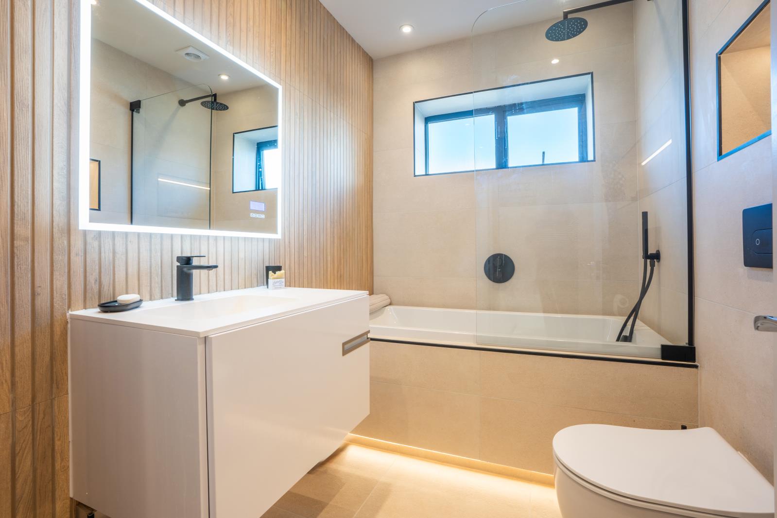 Property Image 07960dde-c5f4-4209-9c93-b0cb0f8b1229