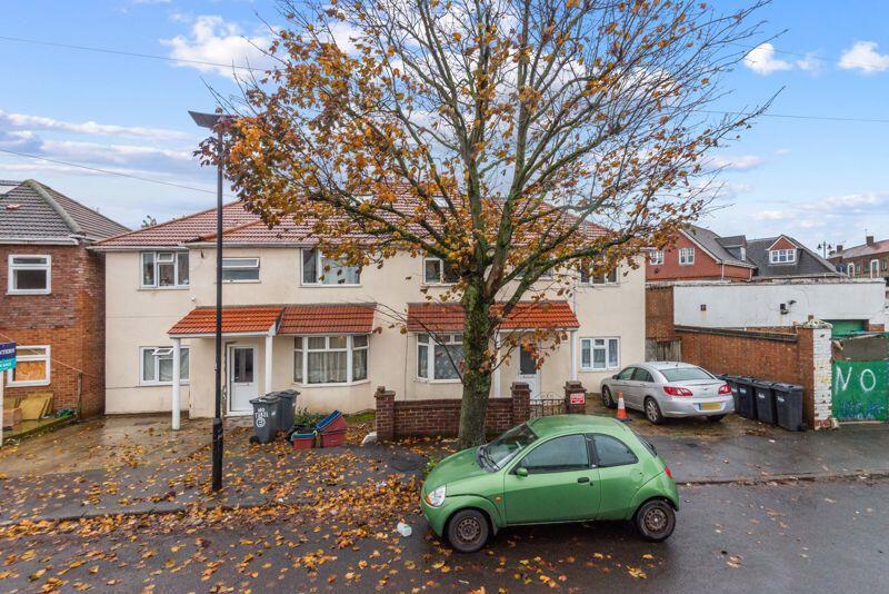 Property Image 079702ec-e021-43b4-a6b9-a145a3582895