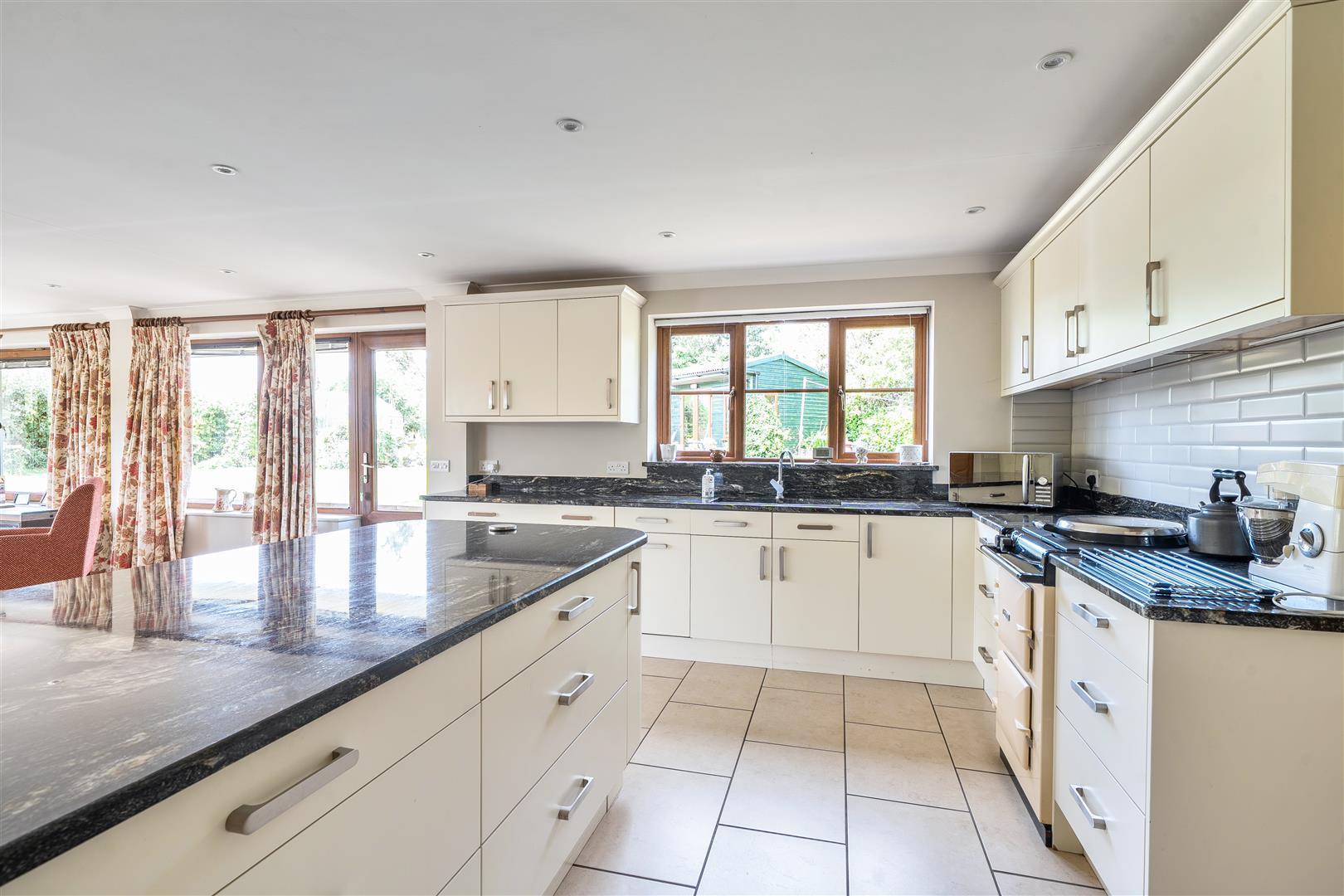 Property Image 07d10052-bf2b-4a58-a96a-bd9f8fe2d53e