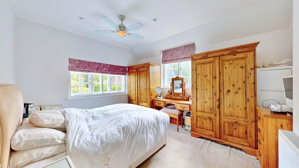 Property Image 07e14925-9e49-45f3-95f8-6896d8fbad3d