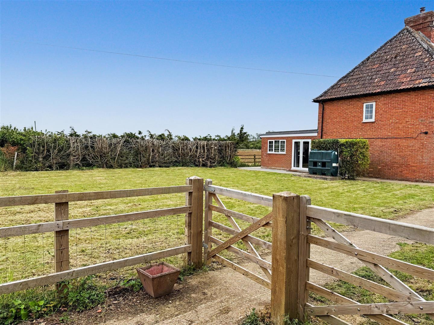 Property Image 07eda97f-a0c0-4a40-9535-e990c89f5ad3
