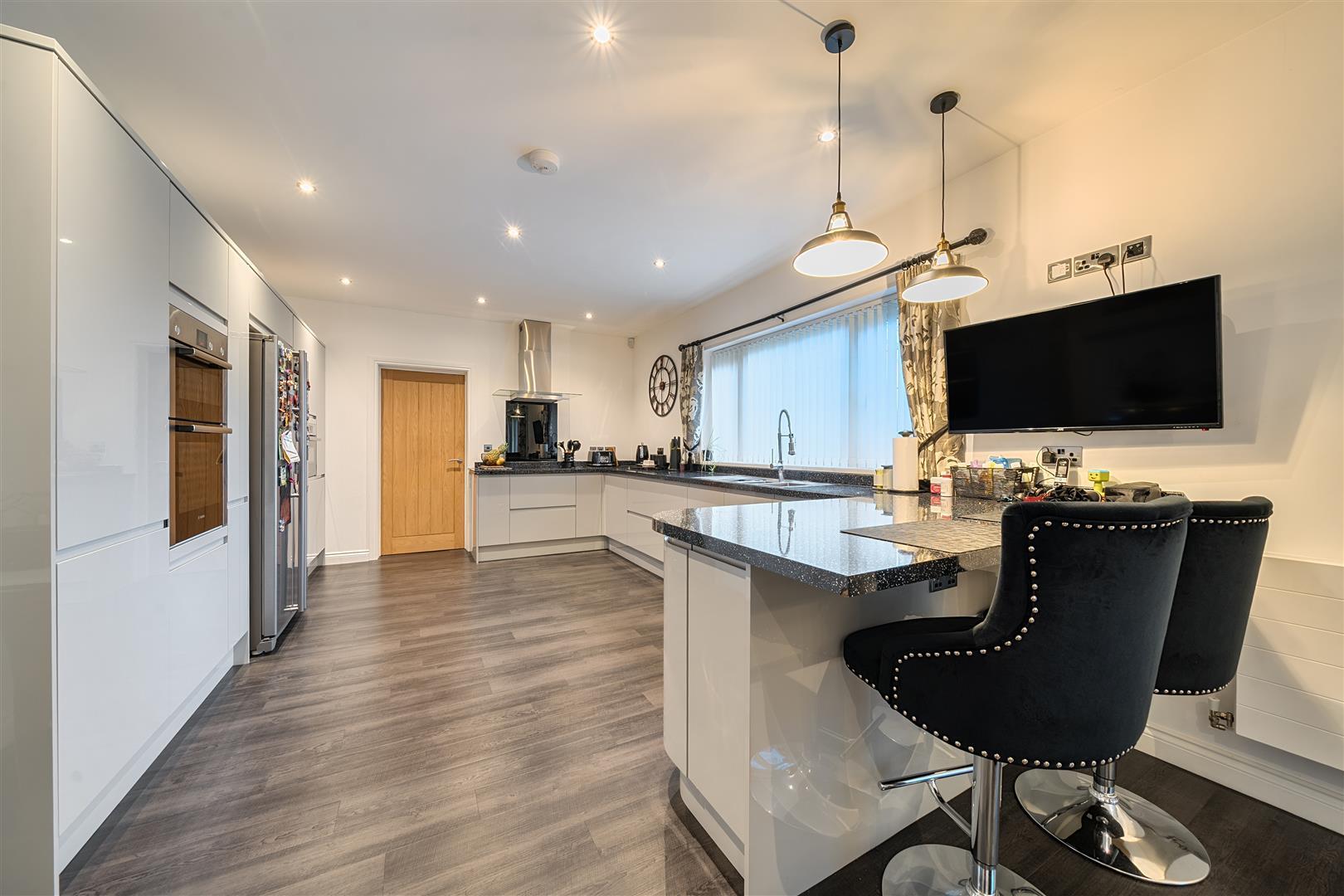 Property Image 080778e4-baf4-4509-979d-7b30e563d937